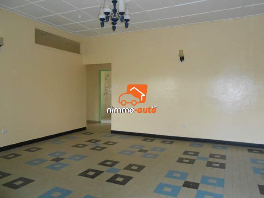 Jolie Villa à louer au Quartier Fouda