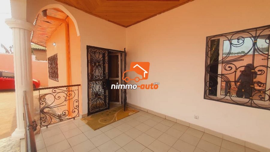 Villa à louer à NKOMO