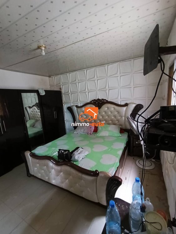 Demi duplex à vendre à Odza Auberge bleue