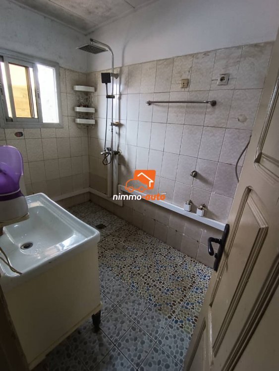 Demi duplex à vendre à Odza Auberge bleue