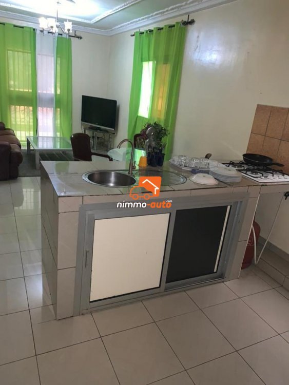 Appartement meublé 2chbres à louer à mobile omnisports