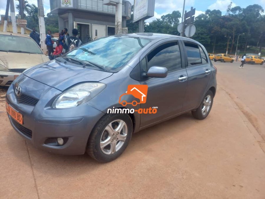 Yaris 2009 nouvellement immatriculée à vendre