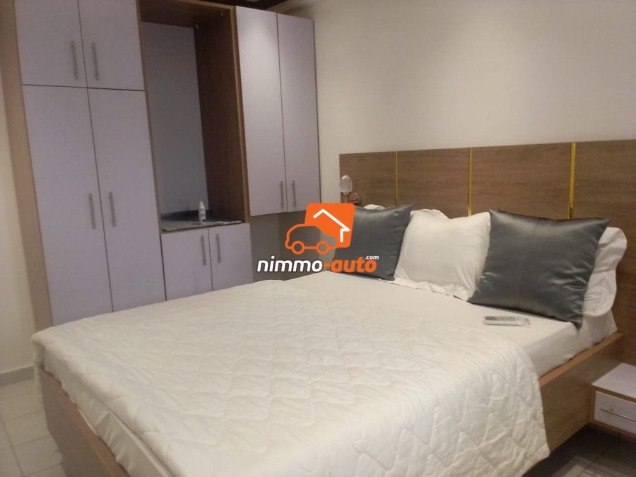 Studio meublé vip à louer à Bonamoussadi santa barbara