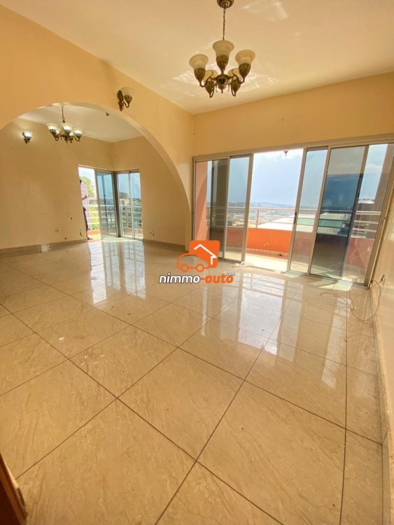 Appartement moderne ultra chic à louer à Nsimeyong