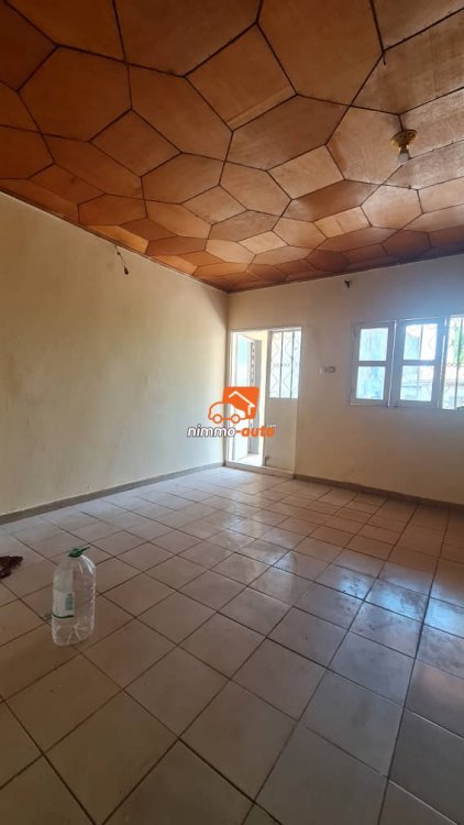 Appartement moderne situé à Nsimeyong chapelle à louer