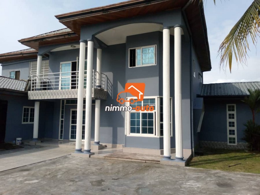 Somptueux duplex à vendre à Bonaberi