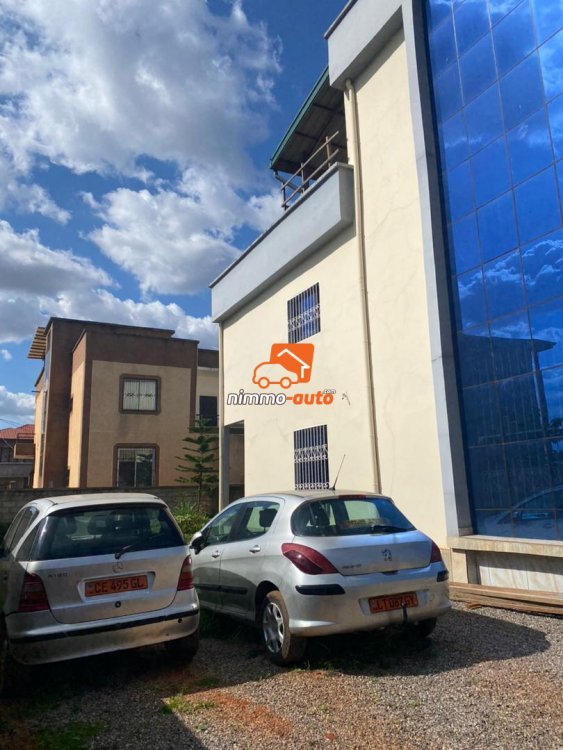 Duplex tout neuf et très chic à vendre à Awae