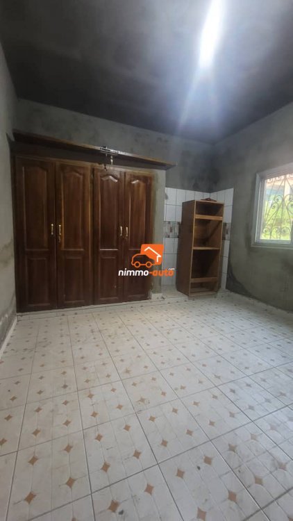 Appartement moderne nouvellement construit à louer à Nsimeyong chapelle