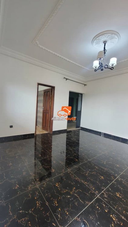 Studio ultra moderne à louer à Nsimeyong