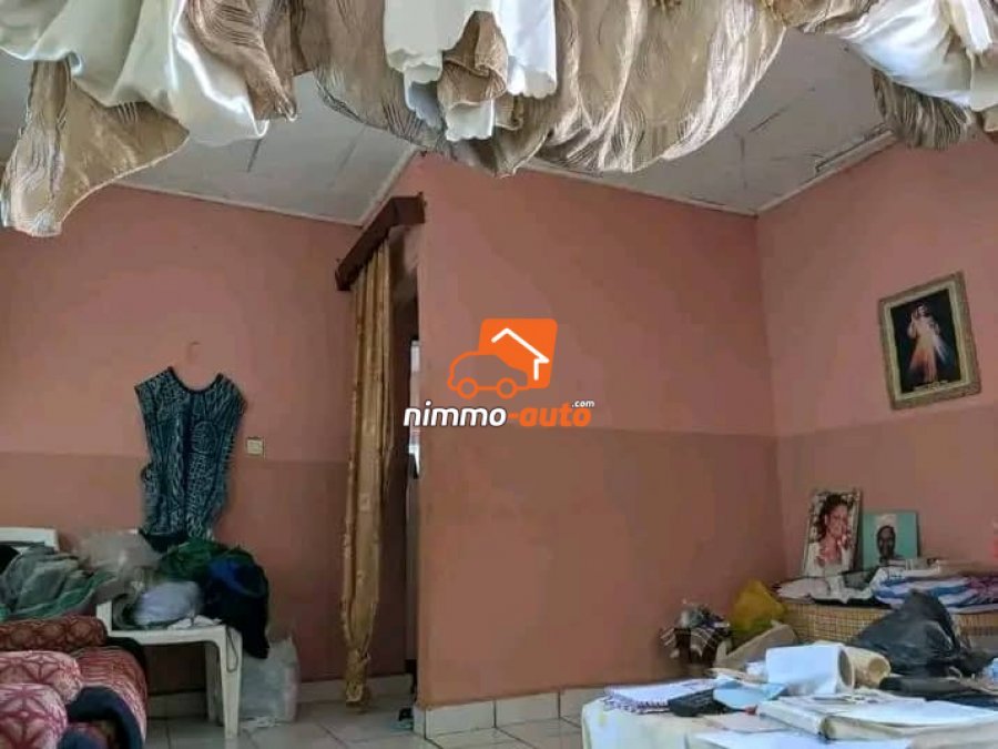 Maison Titré Abordable à vendre sur 280m² à Messassi