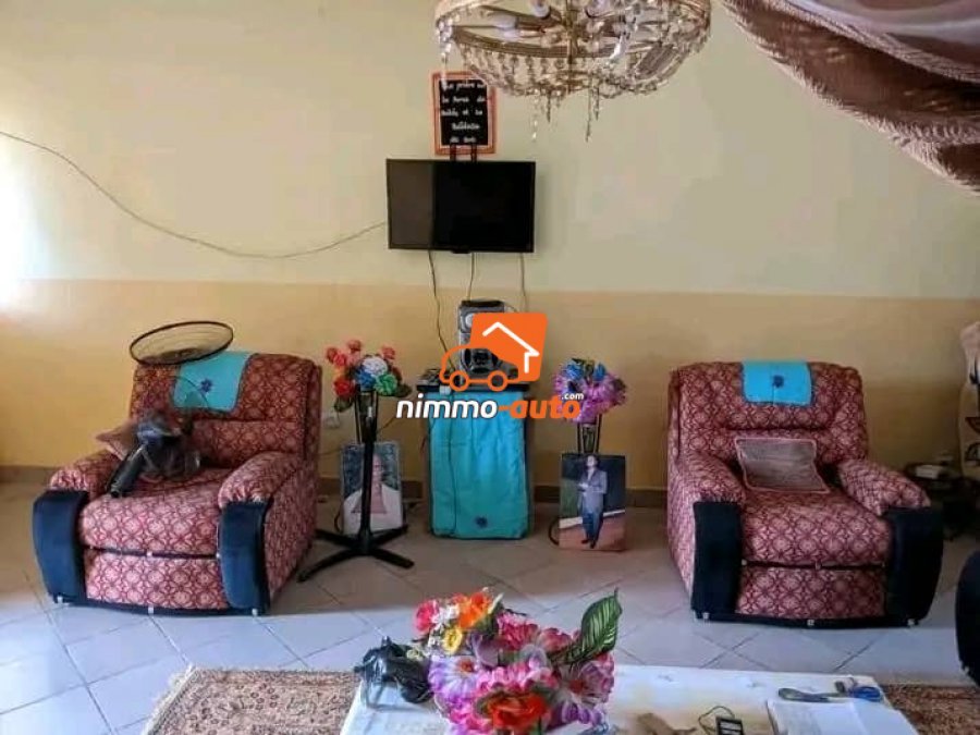 Maison Titré Abordable à vendre sur 280m² à Messassi