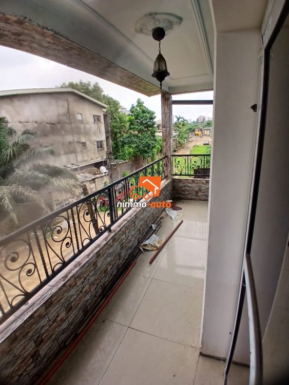 vaste appartement  3 chambres à louer