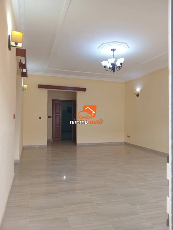 Magnifique appartement à louer à odza ekoumdoum