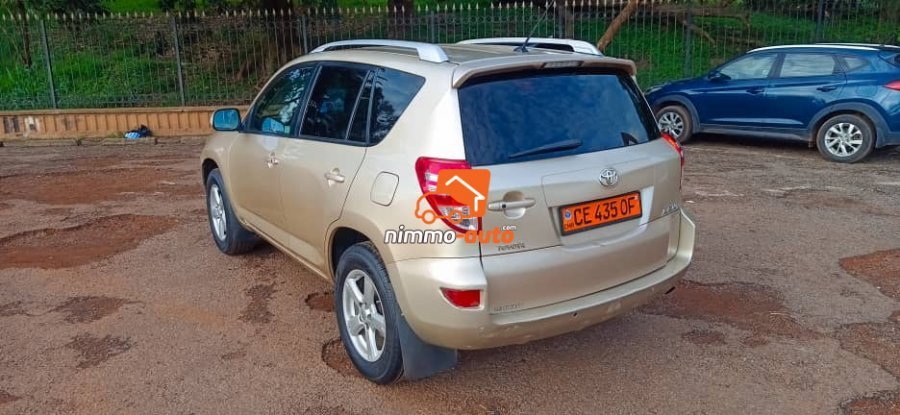 Toyota Rav 4 à louer avec ou sans chauffeur