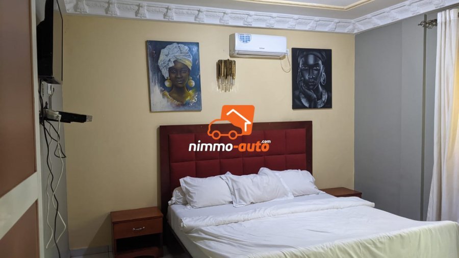 Appartement meublé luxueux de 2 chambres situé à MENDONG