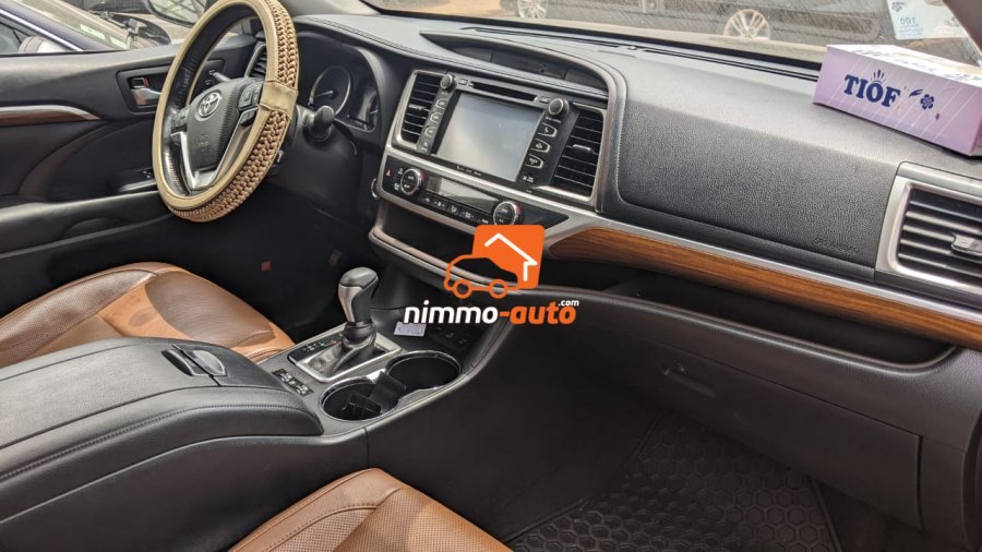 Magnifique toyota Highlander à louer pour tous vos déplacements