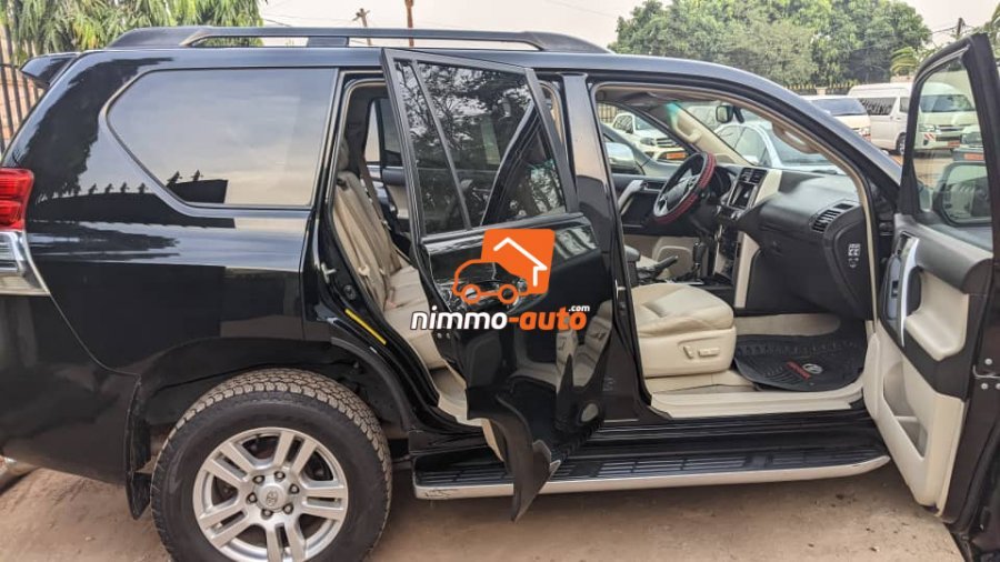 Toyota Prado Full options à louer à Yaoundé et hors ville