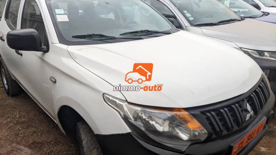 Pick up Mitsubishi à votre disposition pour vos séjours et tourismes dans la ville de Yaoundé et en dehors