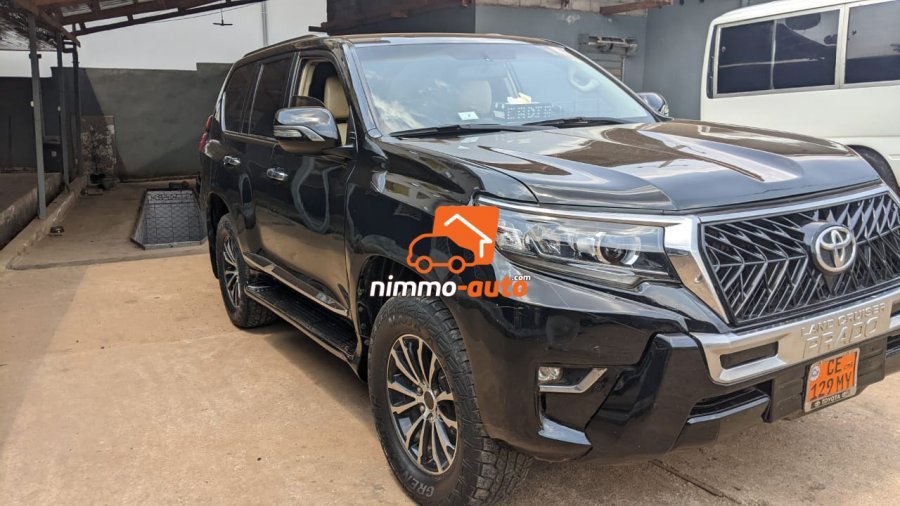 Toyota prado en parfait état à louer pour vos déplacements de qualité