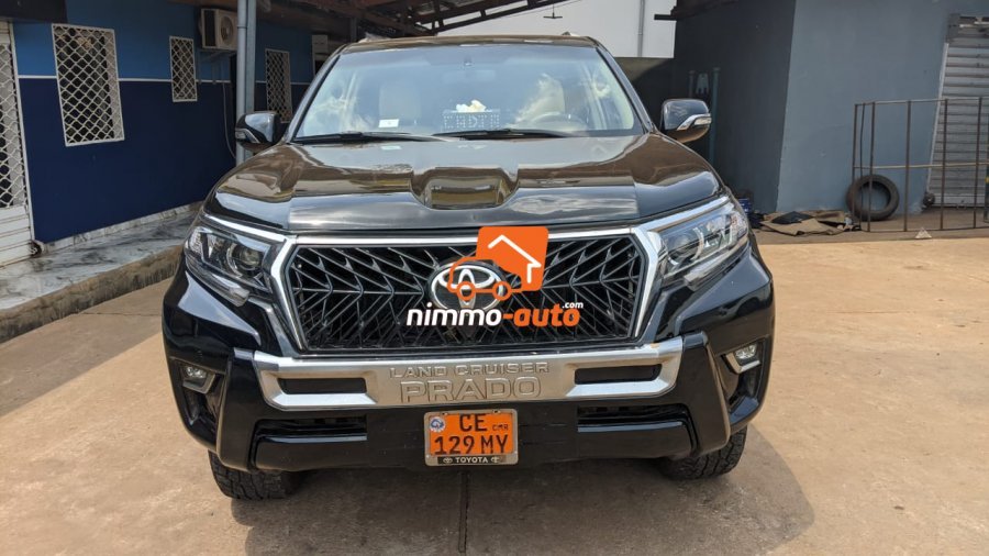 Toyota prado en parfait état à louer pour vos déplacements de qualité