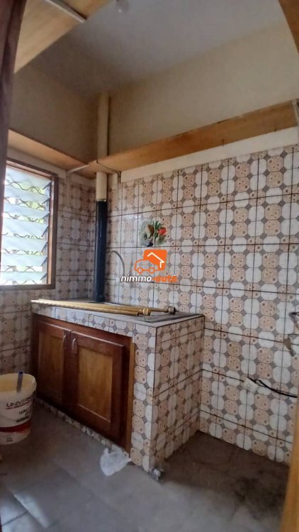 Très beau et vaste studio à louer à nsimeyong