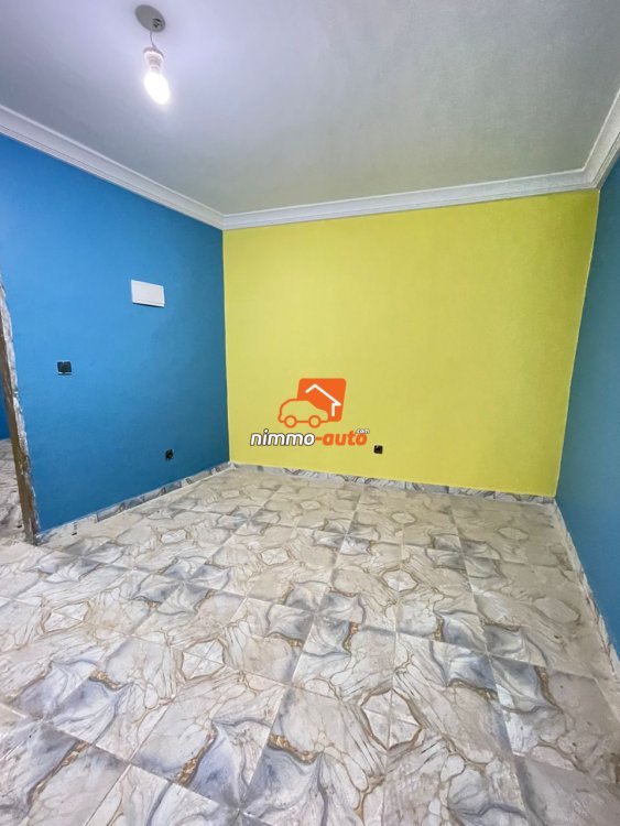 Très beau et grand studio à louer à Emana