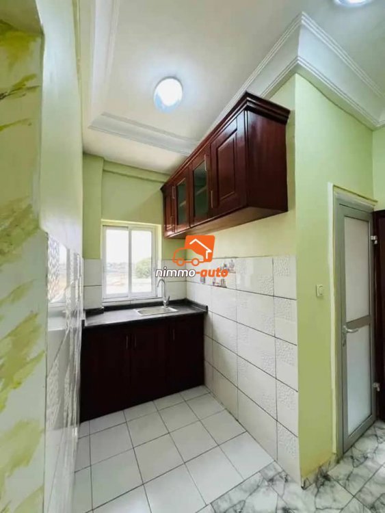 Très beau et grand studio à louer à M