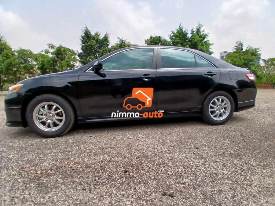 Toyota Camry à louer avec chauffeur à Yaoundé et au delà
