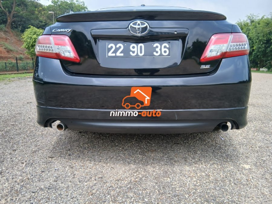 Toyota Camry à louer avec chauffeur à Yaoundé et au delà