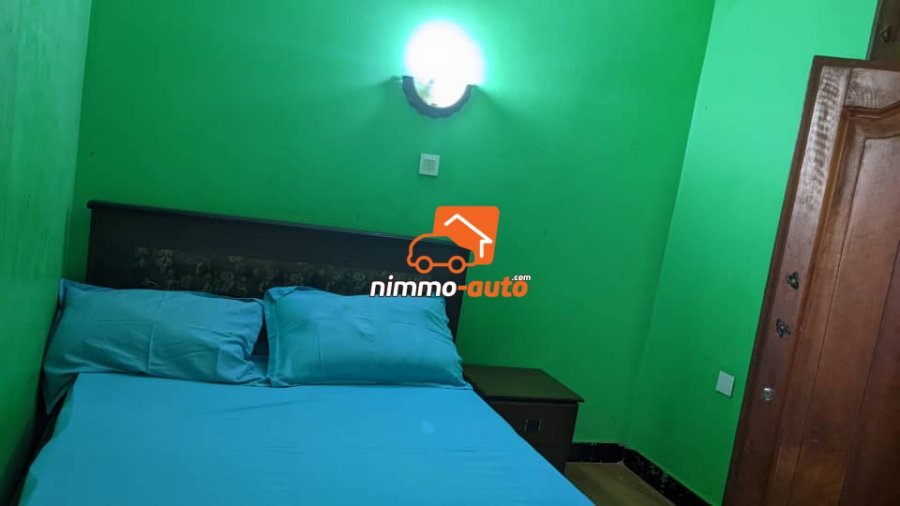 Studio meublé très confortable à louer à Biyem-assi