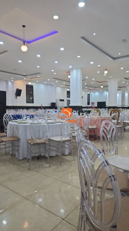 SOMPTUEUSE SALLE DE FETES A LOUER A  KONDENGUI POUR VOS EVENEMENTS
