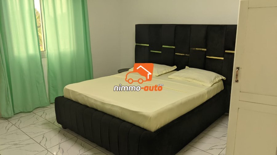SOMPTUEUX  APPARTEMENT MEUBLE A LOUER A  MBANKOLO