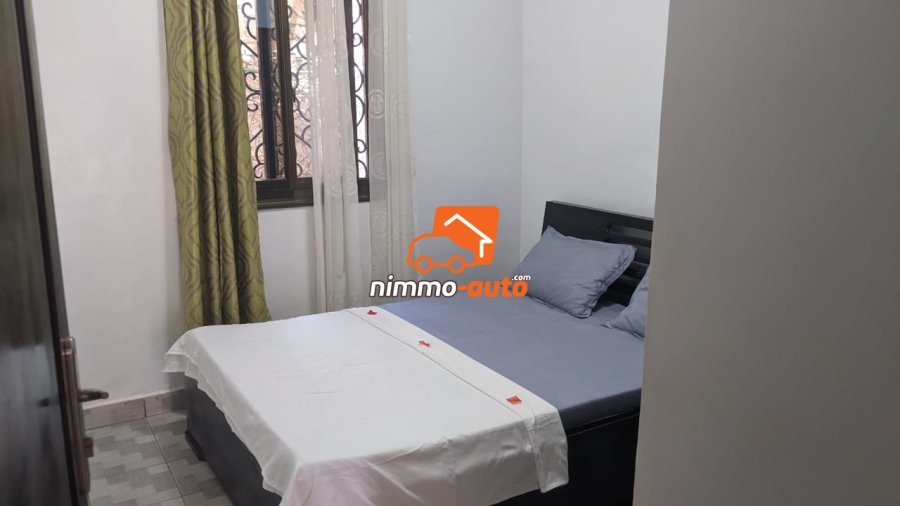 UN SOMPTUEUX APPARTEMENT MEUBLE AVEC PISCINE A LOUER A NKOLBISSON