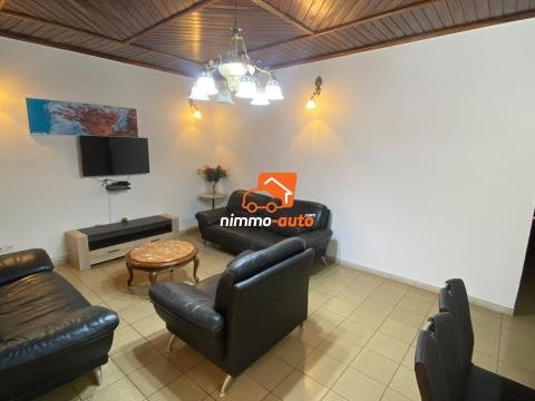 Magnifique appartement meublé pour vos séjours dans un milieu calme et résidentiel à Bastos