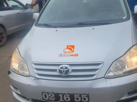 avensis corrolla