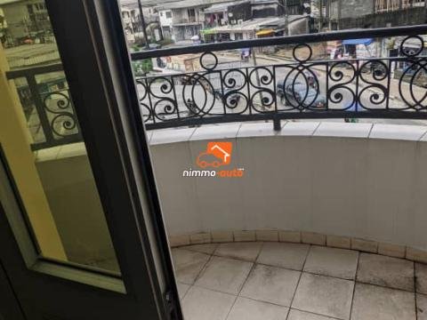 bureaux à louer sous forme d'appartement a  ange raphael