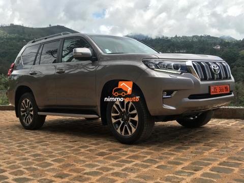 Toyota Prado 2022 en excellent état à Louer à Yaoundé et en dehors
