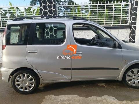 TOYOTA YARIS VERSO
