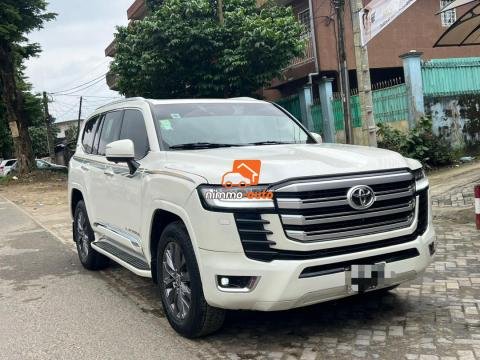 toyota land cruiser 2024 a louer