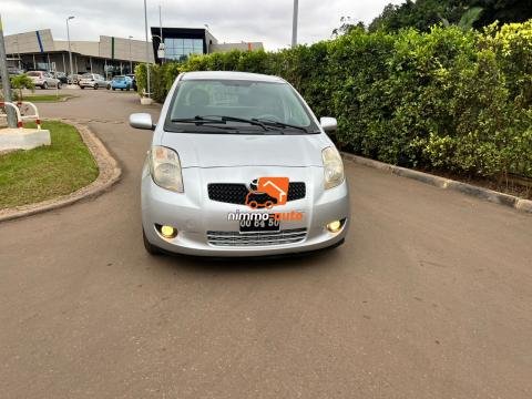 toyota yaris vitz à vendre