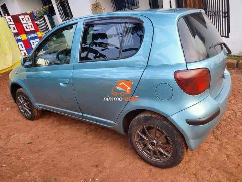 Toyota yaris 2005
