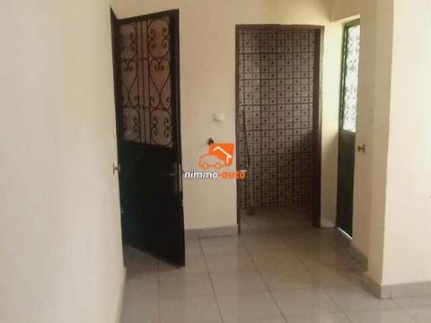 Studio moderne tres bon standing a louer a efoulan