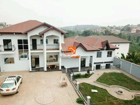 BITENG Duplex nouvellement construit à vendre