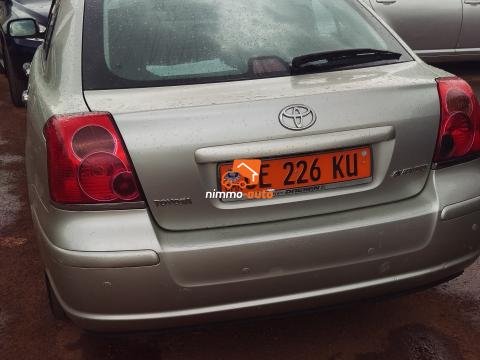 Avensis a louer