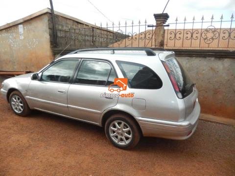 Toyota Corolla 111