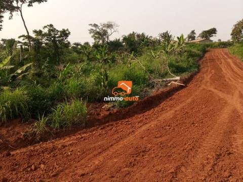 Terrains disponibles à toutouli à 150m de l'échangeur. Terrains titrés et disponibles en parcelles de 500m2 (vente par devant notaire)