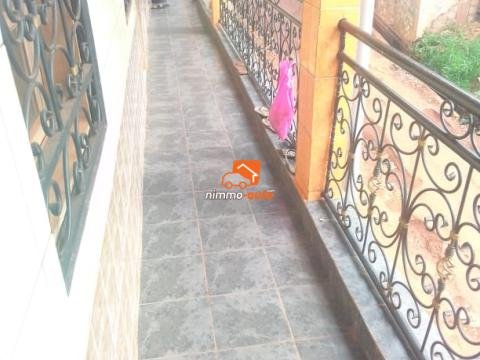Studio moderne a louer a mbankolo