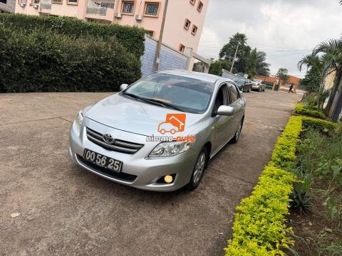 Vente toyota corolla police