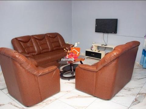 Appartement meublé 2chbres à louer à Ekounou