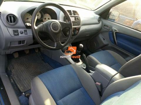 Toyota RAV4 année 2003